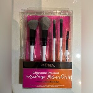 Makeup brushes
